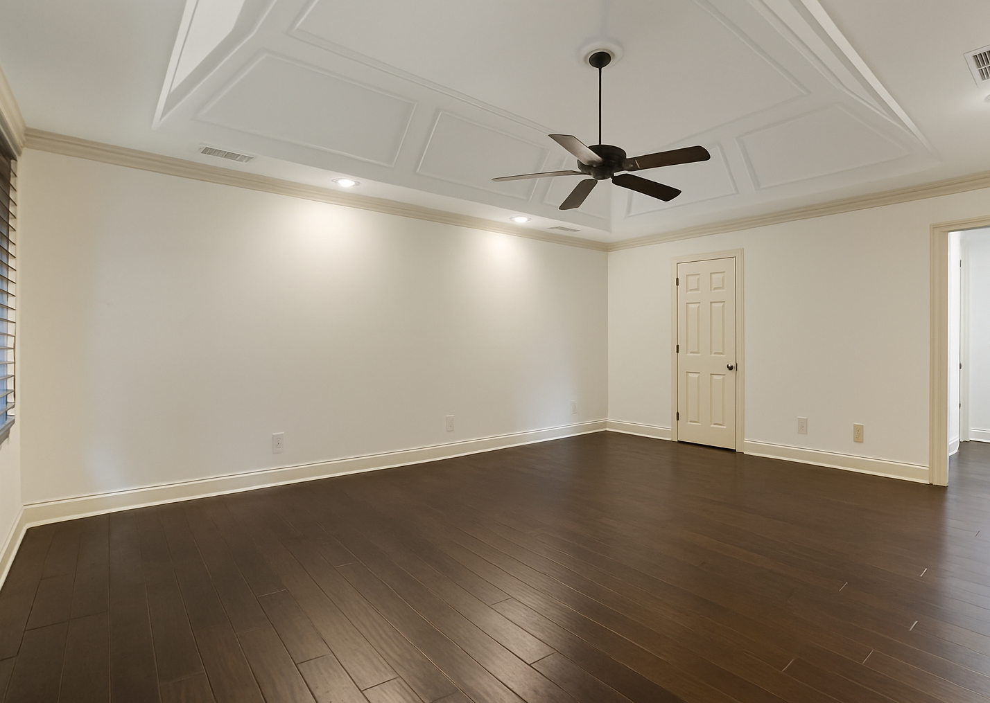 Upper Master Bedroom 2 Vacant